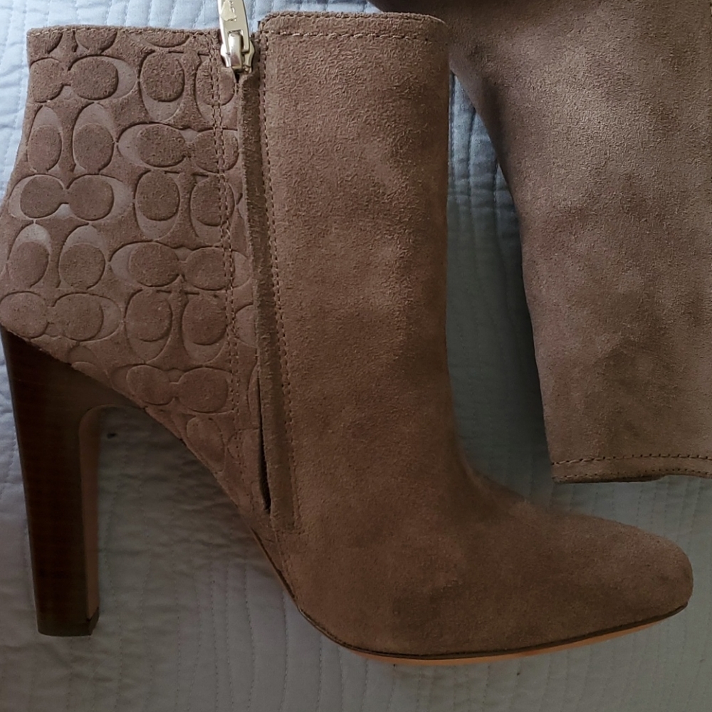 COACH BOOTIE